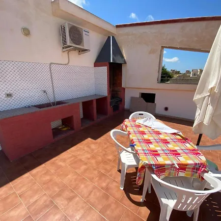 Apartment Mansarda Marinella *