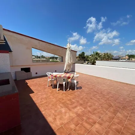 Mansarda Marinella Apartment